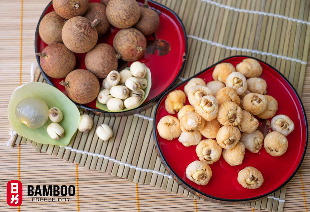 nhãn ôm sen sấy thăng hoa giòn tan thơm ngon