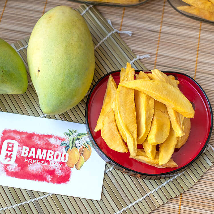 quả xoài sấy thăng hoa giòn xốp