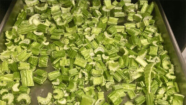 giá trị dinh dưỡng cần tây sấy