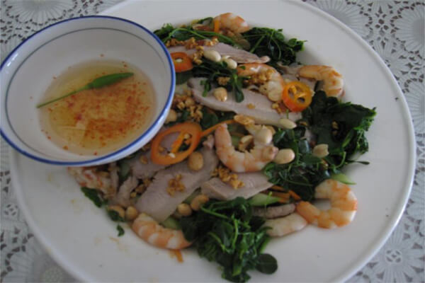 gỏi chùm ngây tôm thịt